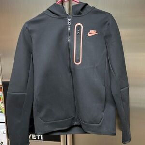 Nike Tech only worn twice!!